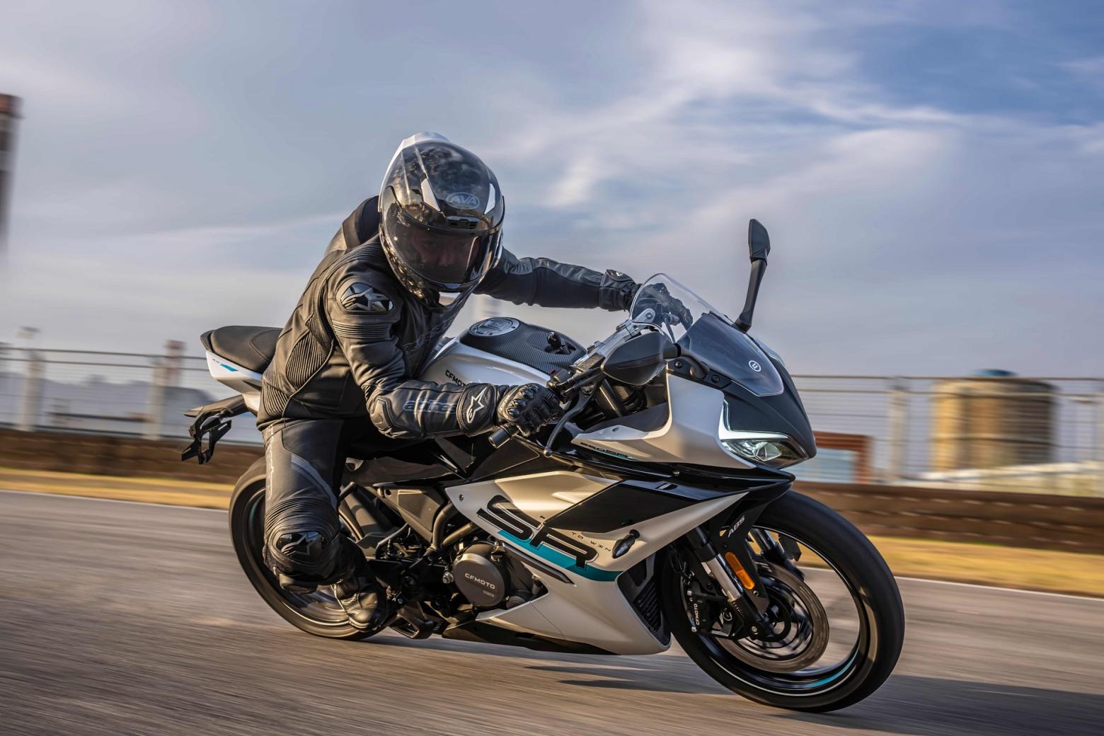 CF MOTO 250SR - 28hp, 22Nm tork, 160 km/h en yüksek hız