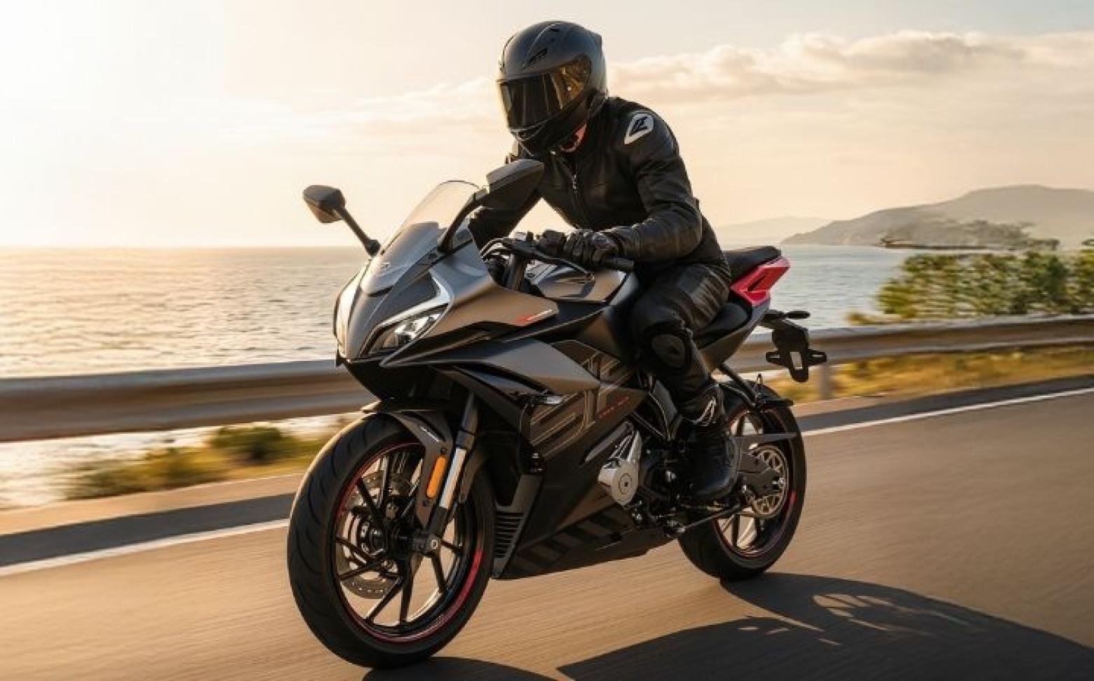 CF MOTO 250SR - 26.5hp, 22Nm tork, 160 km/h en yüksek hız