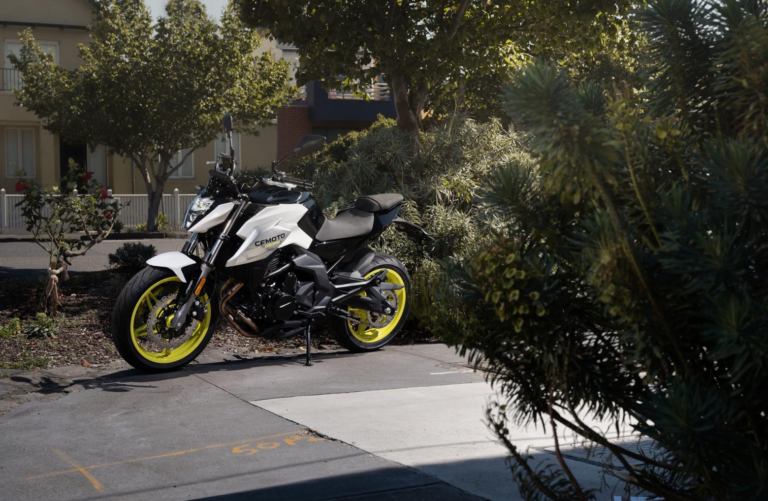 CF MOTO 650NK - 61hp, 56Nm tork, 228 km/h en yüksek hız