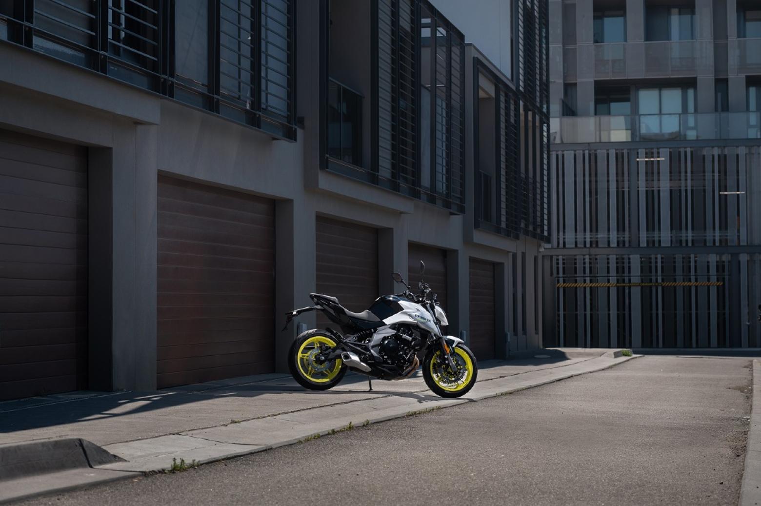 CF MOTO 650NK - 61hp, 56Nm tork, 228 km/h en yüksek hız