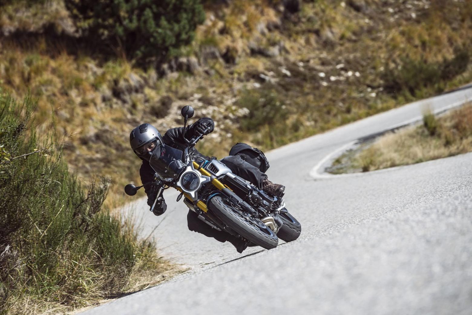 CF MOTO 700 CL-X ADVENTURE - 74hp, 68Nm tork, 210 km/h en yüksek hız