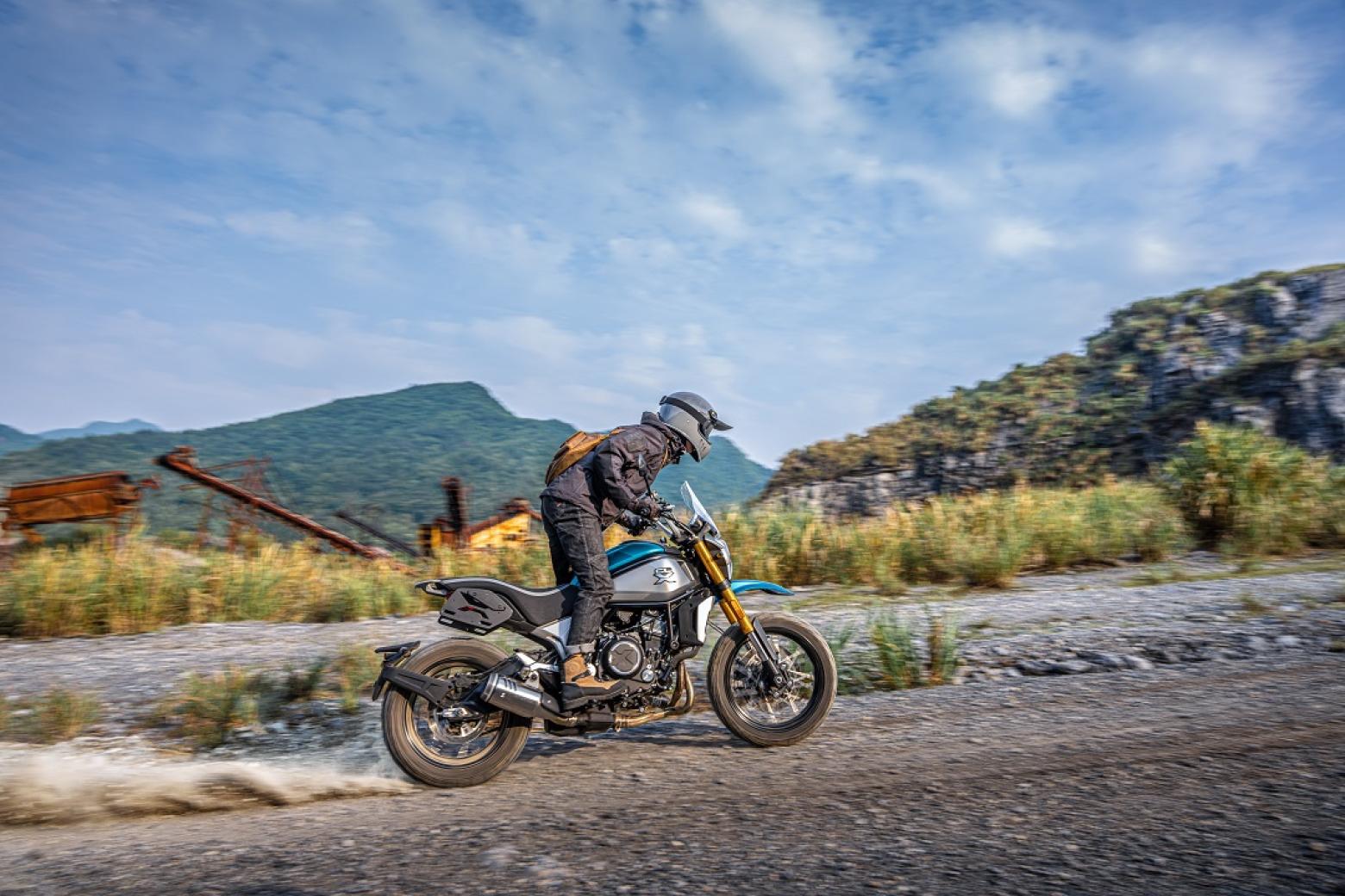 CF MOTO 700 CL-X ADVENTURE - 74hp, 68Nm tork, 210 km/h en yüksek hız