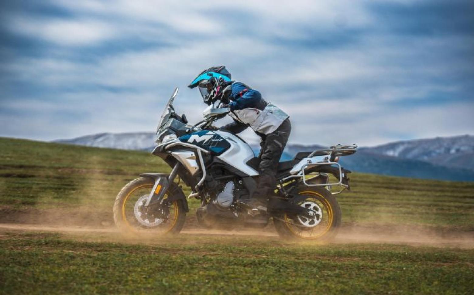 Cf Moto 700 MT - 67hp, 60Nm tork, 220 km/h en yüksek hız