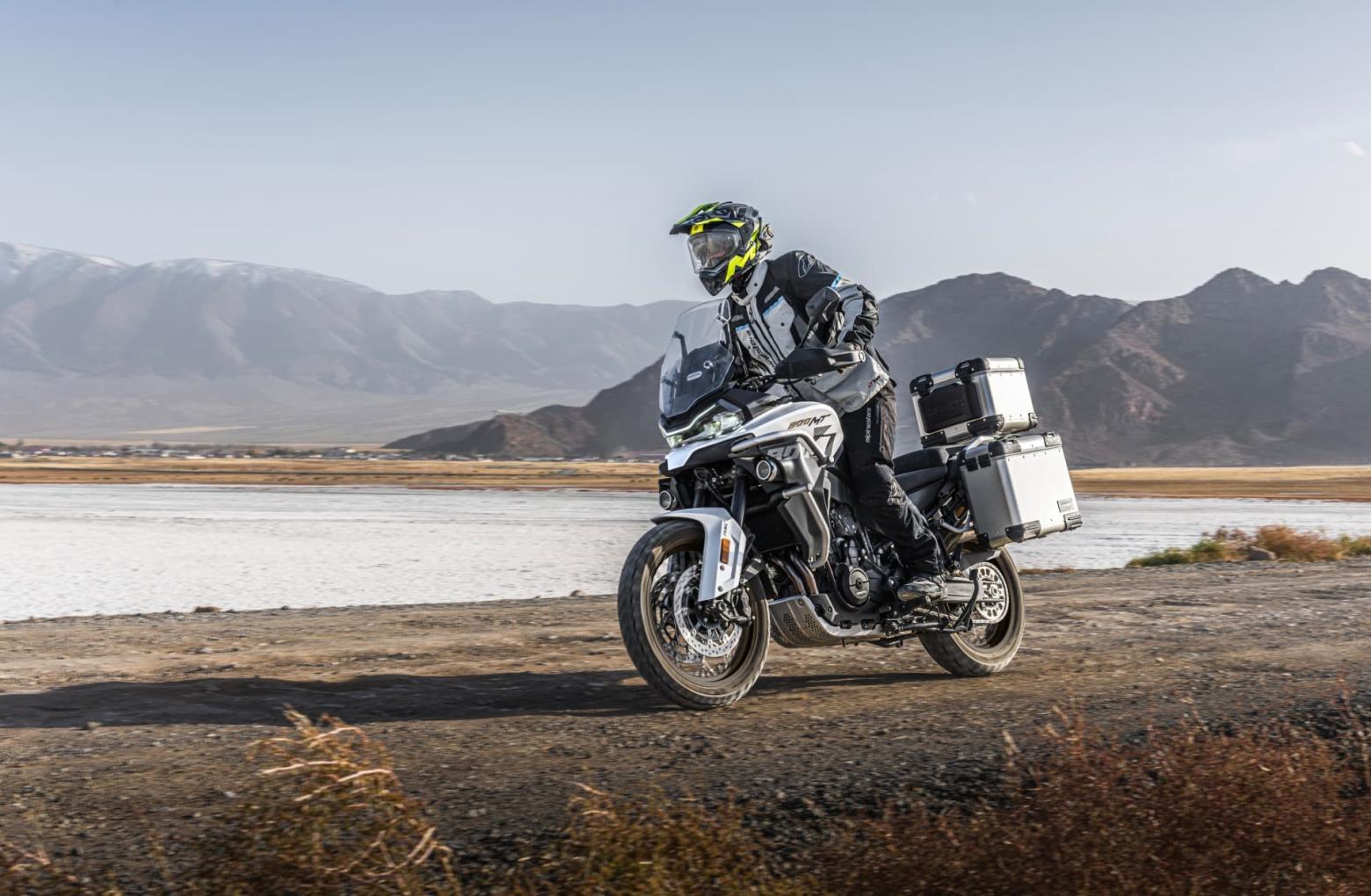 CF MOTO 800MT-ES - 93.8hp, 77Nm tork, 220 km/h en yüksek hız