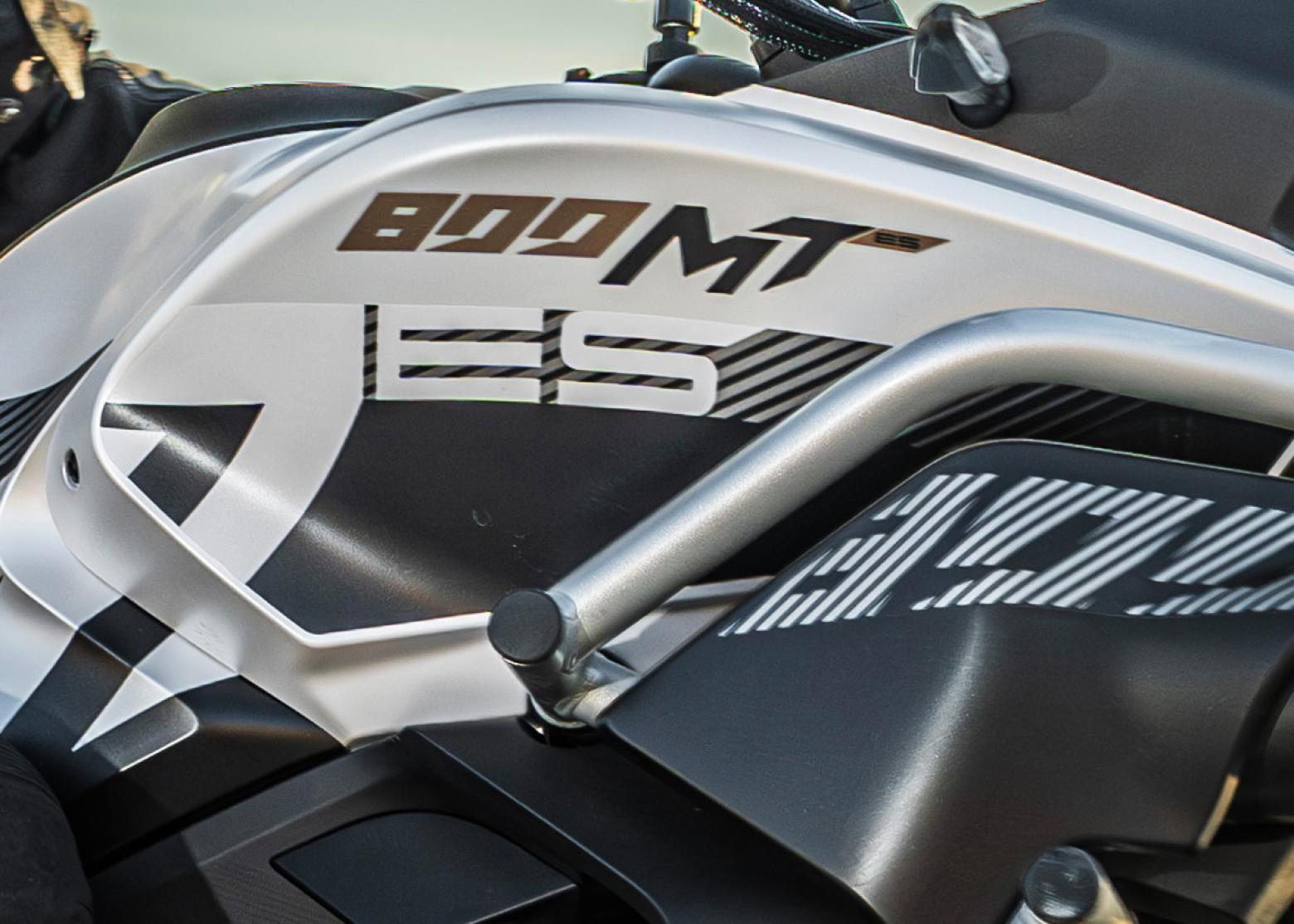 CF MOTO 800MT-ES - 93.8hp, 77Nm tork, 220 km/h en yüksek hız