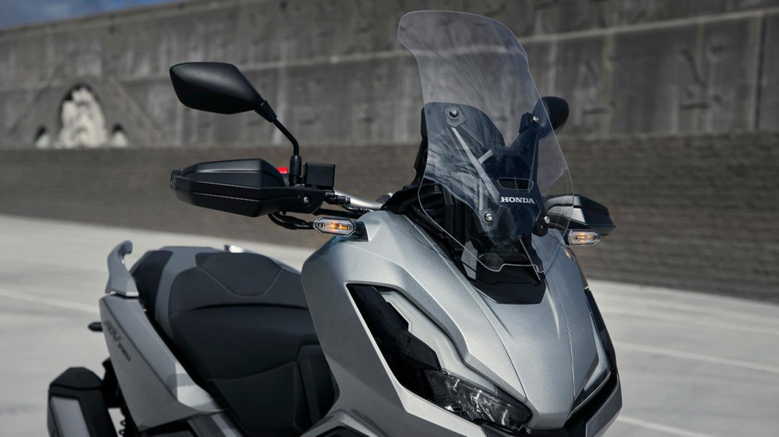 Honda ADV350 - 29.2hp, 31.5Nm tork, 153 km/h en yüksek hız