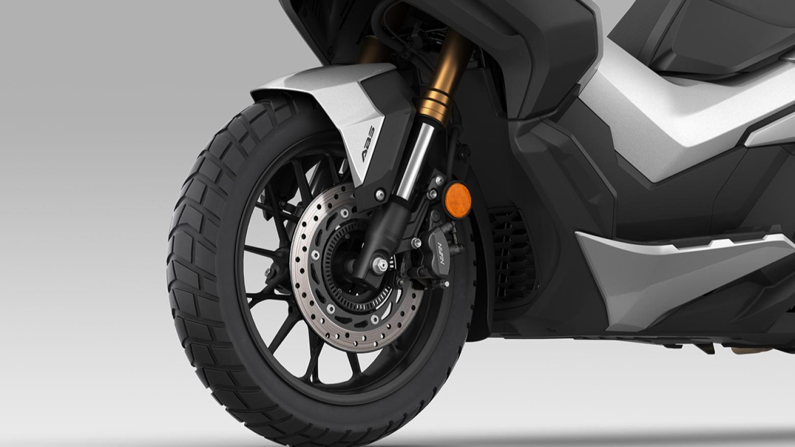 Honda ADV350 - 29.2hp, 31.5Nm tork, 153 km/h en yüksek hız