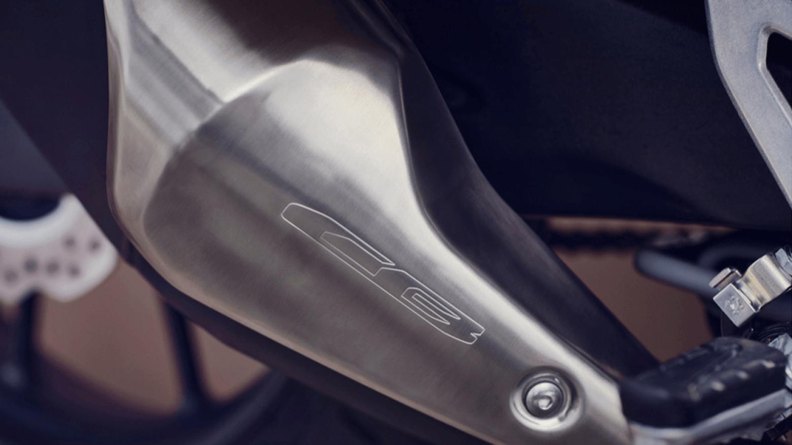 Honda CB250R - 27.6hp, 23Nm tork, 162 km/h en yüksek hız