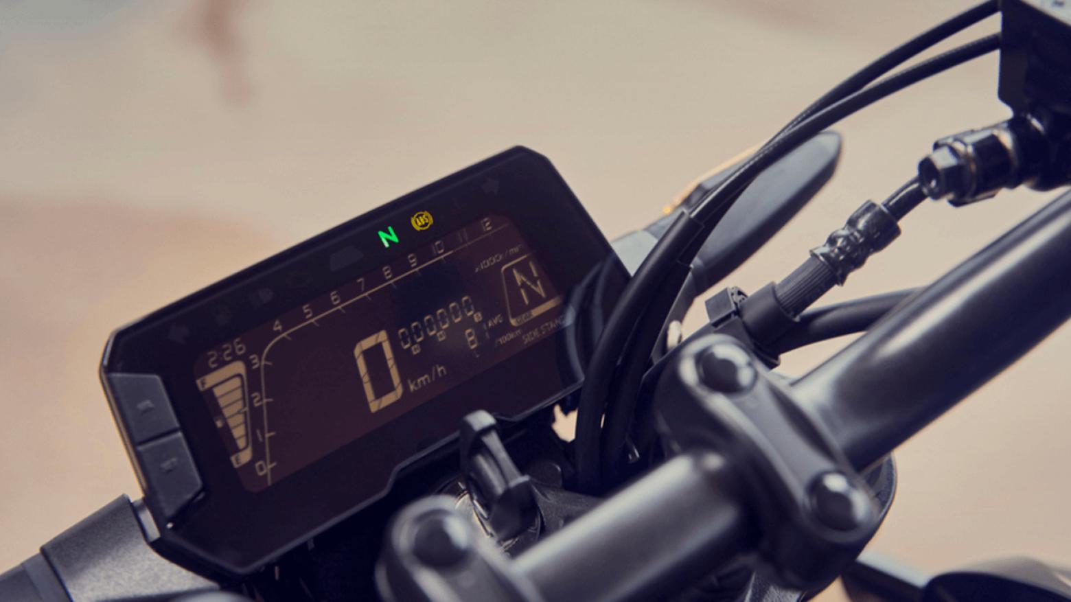 Honda CB250R - 27.6hp, 23Nm tork, 162 km/h en yüksek hız