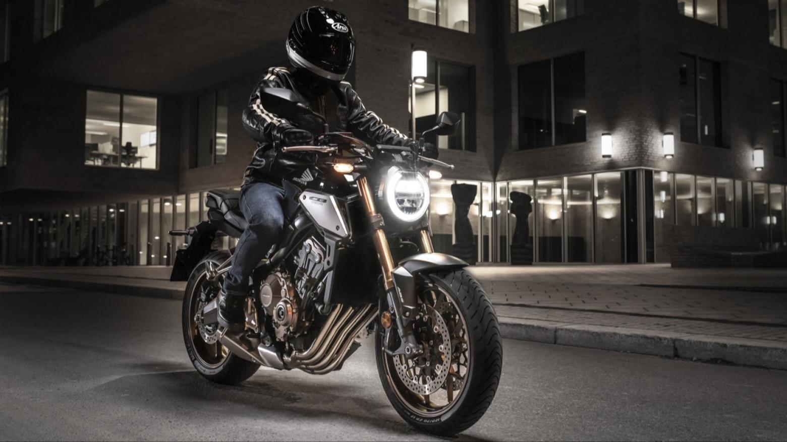 Honda CB650R - 95.1hp, 63Nm tork, 241 km/h en yüksek hız