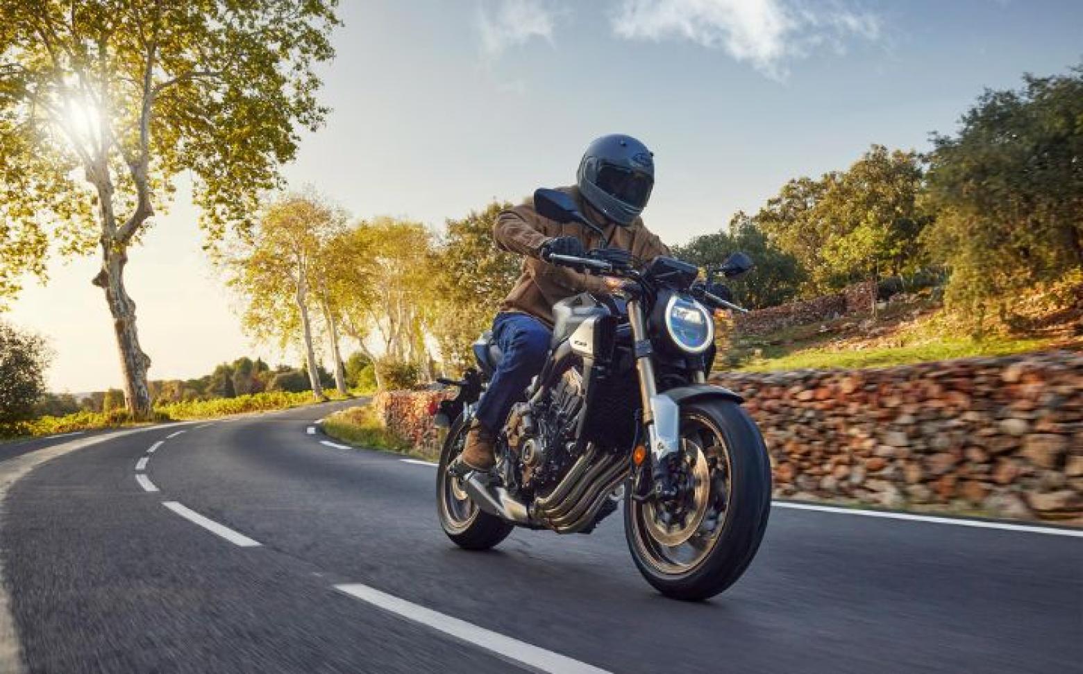 Honda CB650R - 95hp, 63Nm tork, 230 km/h en yüksek hız