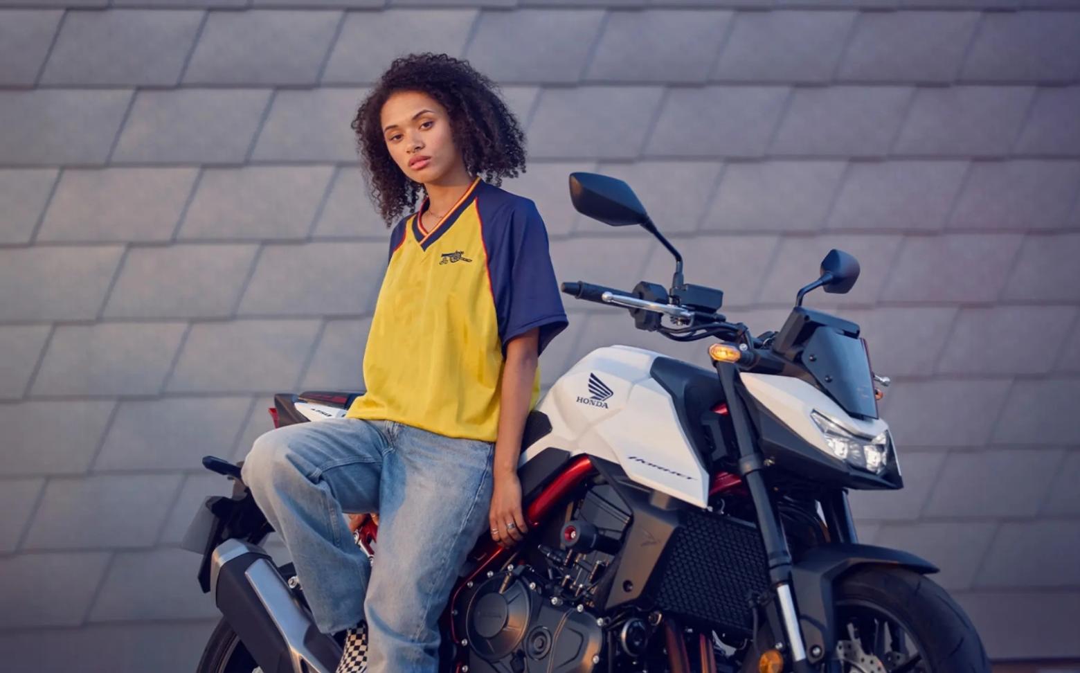 Honda CB750 Hornet - 92hp, 75Nm tork, 224 km/h en yüksek hız