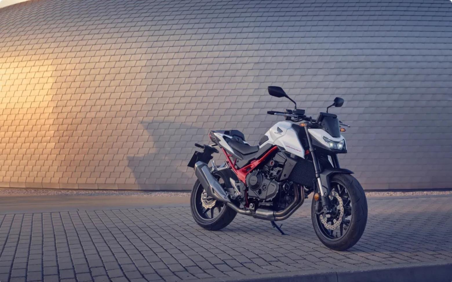 Honda CB750 Hornet - 92hp, 75Nm tork, 224 km/h en yüksek hız