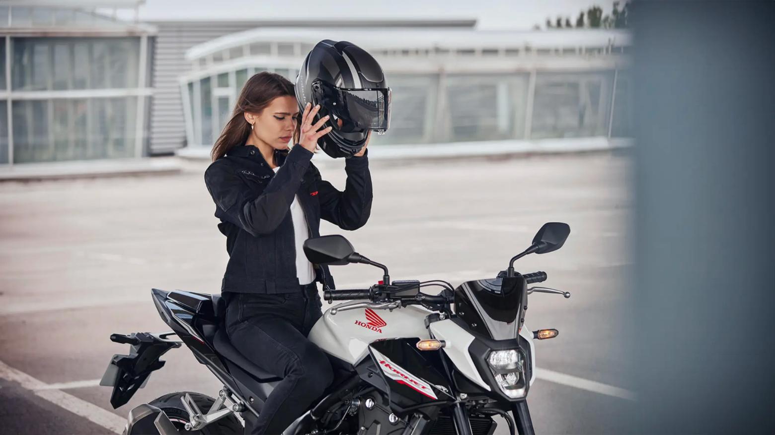 Honda CB 500 Hornet - 47hp, 43Nm tork, 188 km/h en yüksek hız