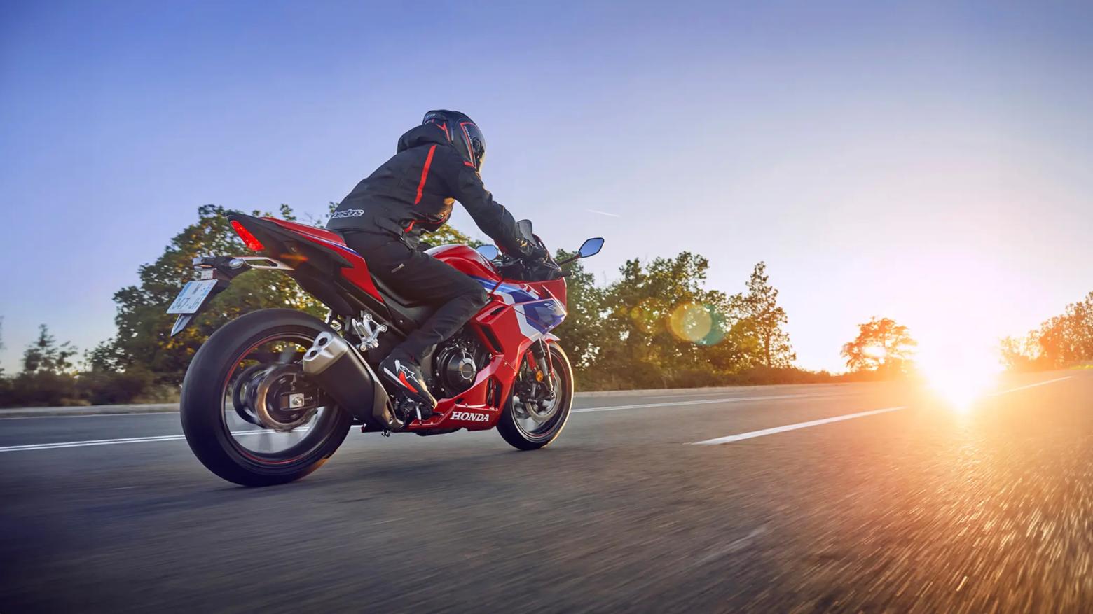 Honda CBR500R - 47hp, 43Nm tork, 220 km/h en yüksek hız