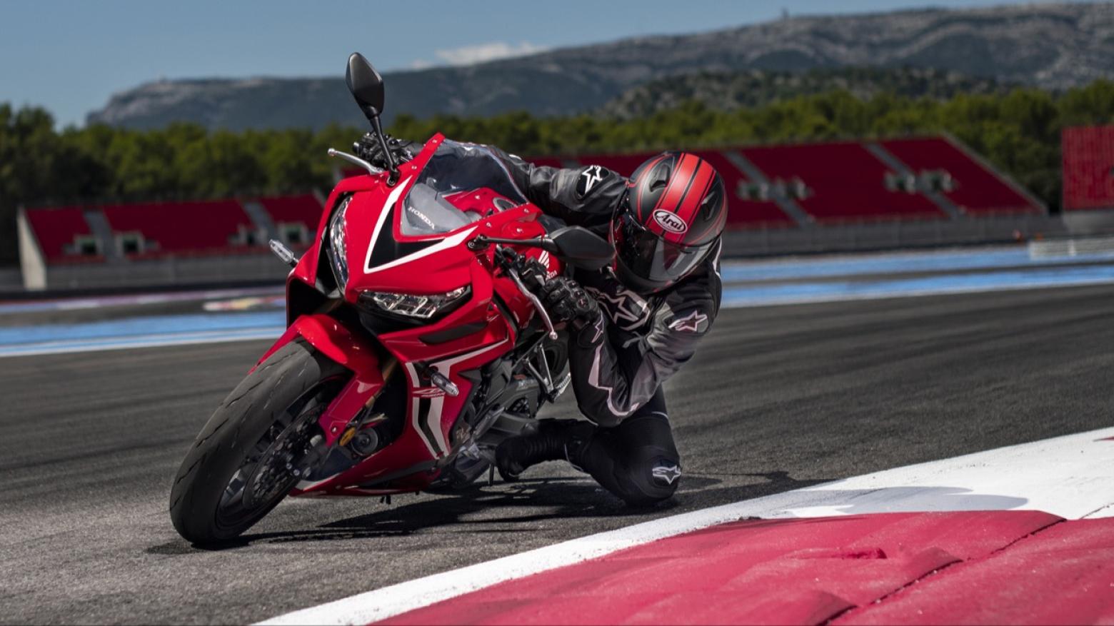 Honda CBR650R - 95.1hp, 63Nm tork, 264 km/h en yüksek hız