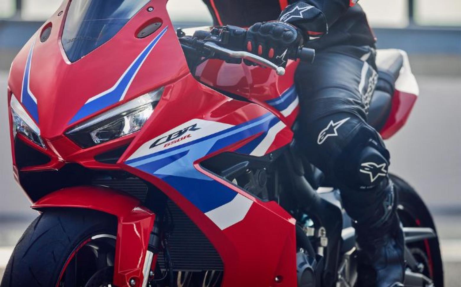 Honda CBR650R - 95.1hp, 63Nm tork, 250 km/h en yüksek hız