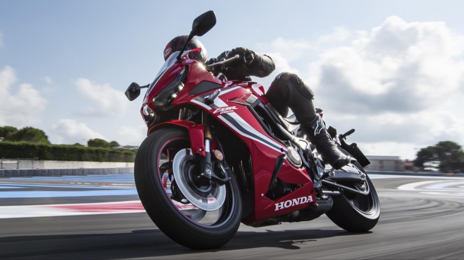 Honda CBR650R - 95.1hp, 63Nm tork, 264 km/h en yüksek hız