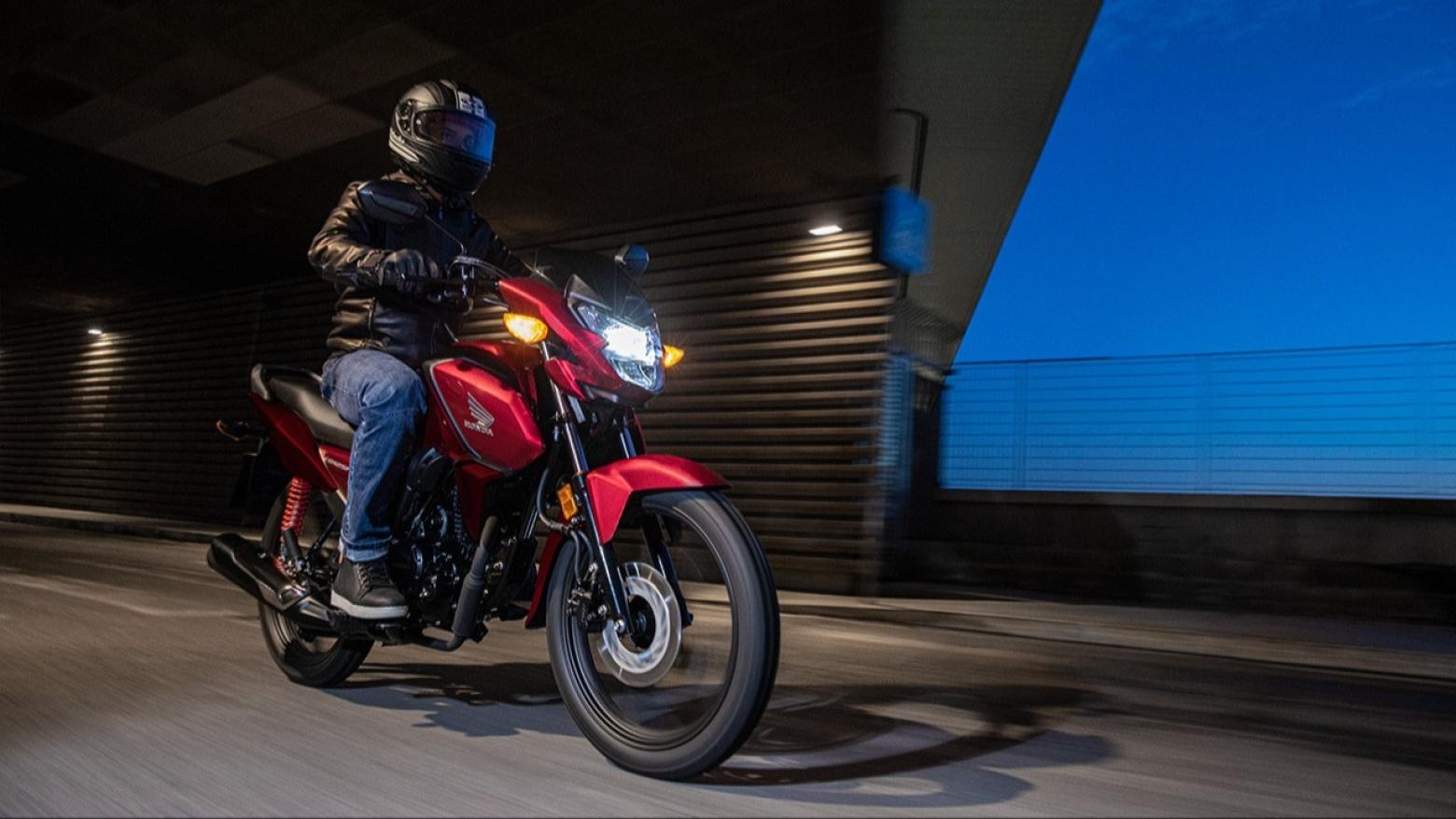 Honda CBR 125 - 13.3hp, 10.4Nm tork, 125 km/h en yüksek hız