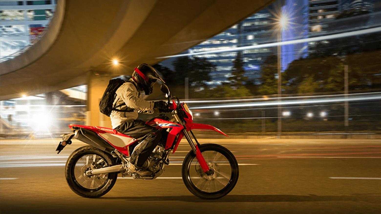 Honda CRF250L - 24hp, 23Nm tork, 150 km/h en yüksek hız