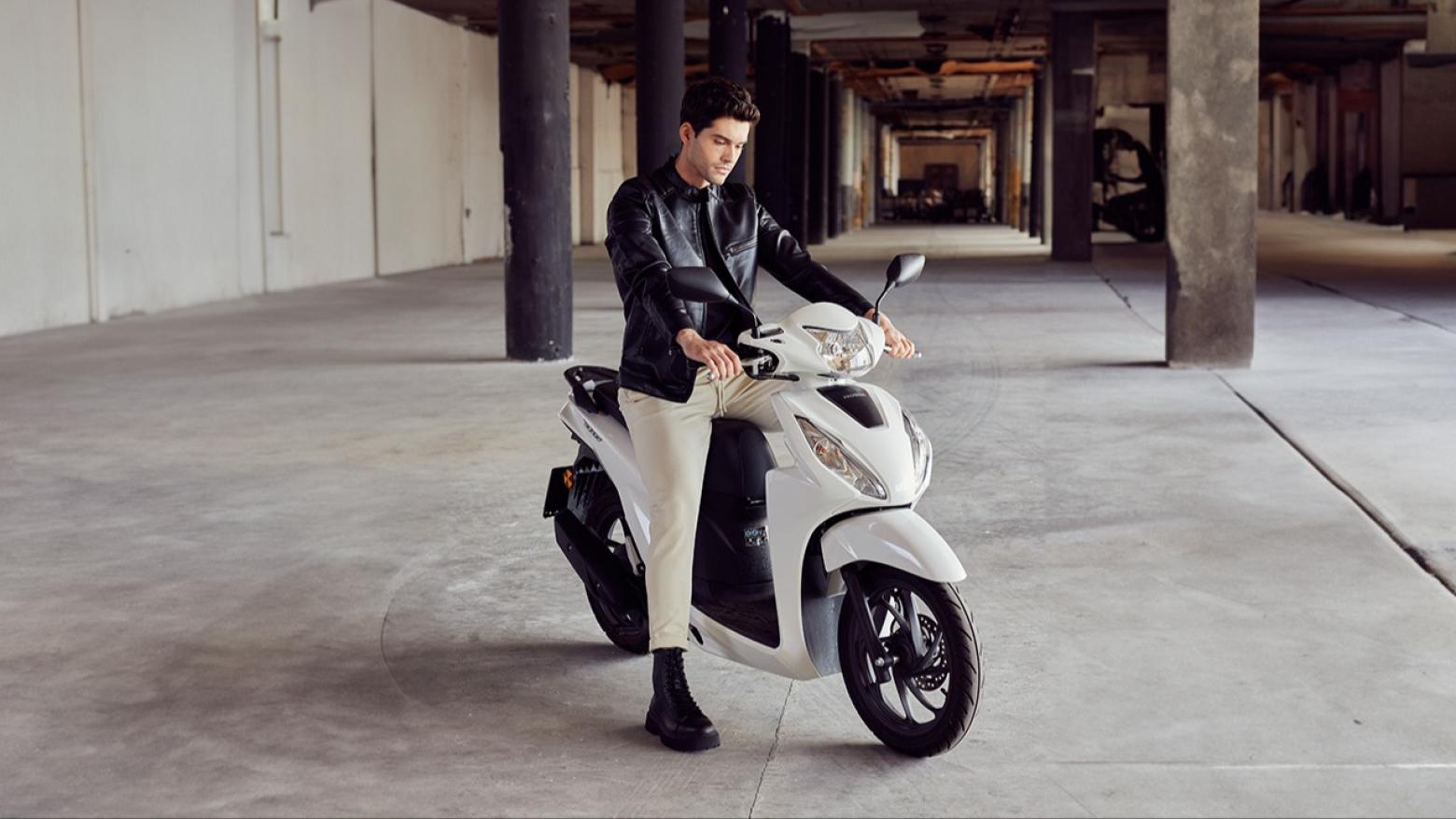 Honda Dio - 8.7hp, 9Nm tork, 102 km/h en yüksek hız