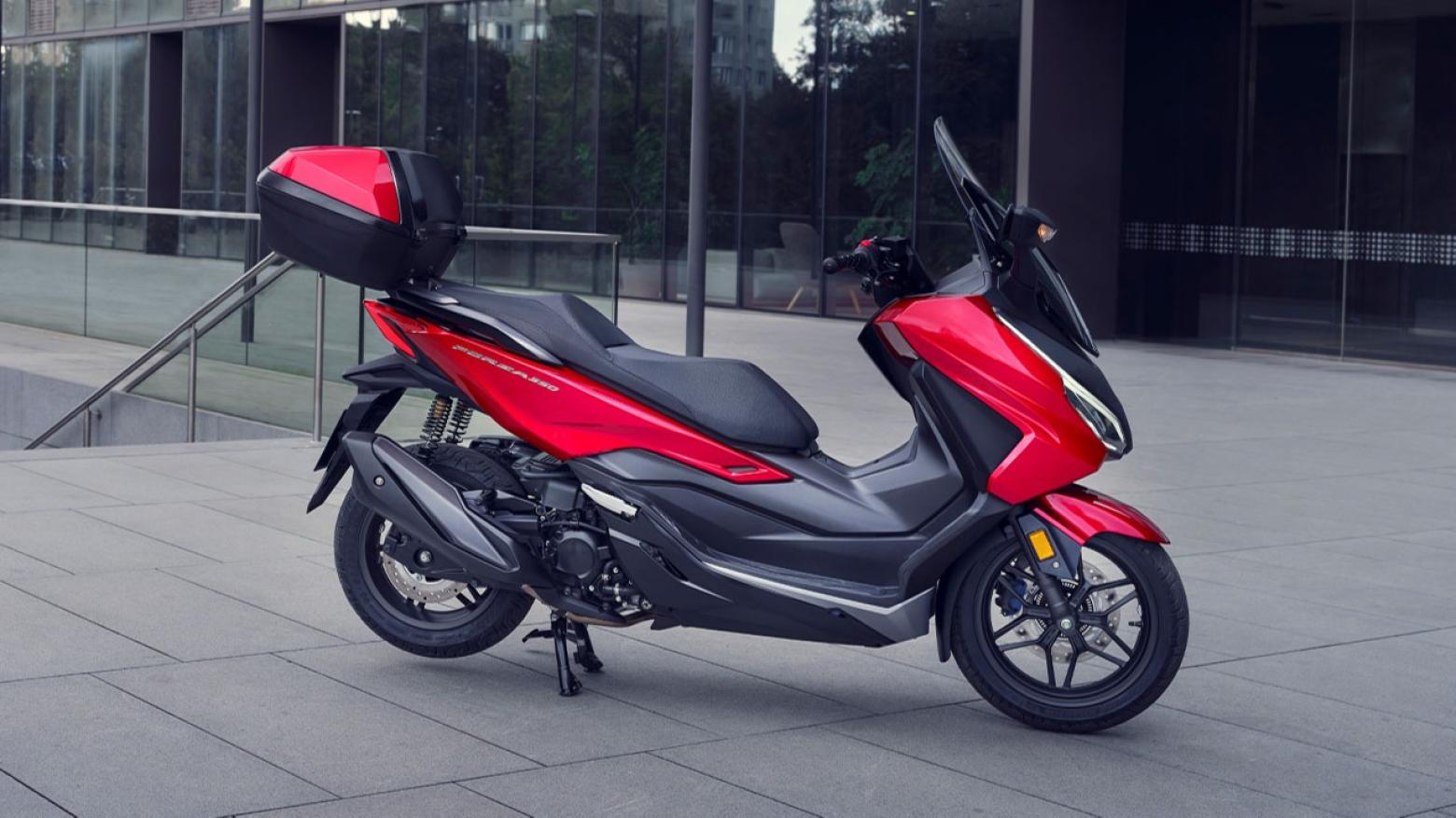 Honda Forza 250 - 23hp, 23.4Nm tork, 150 km/h en yüksek hız