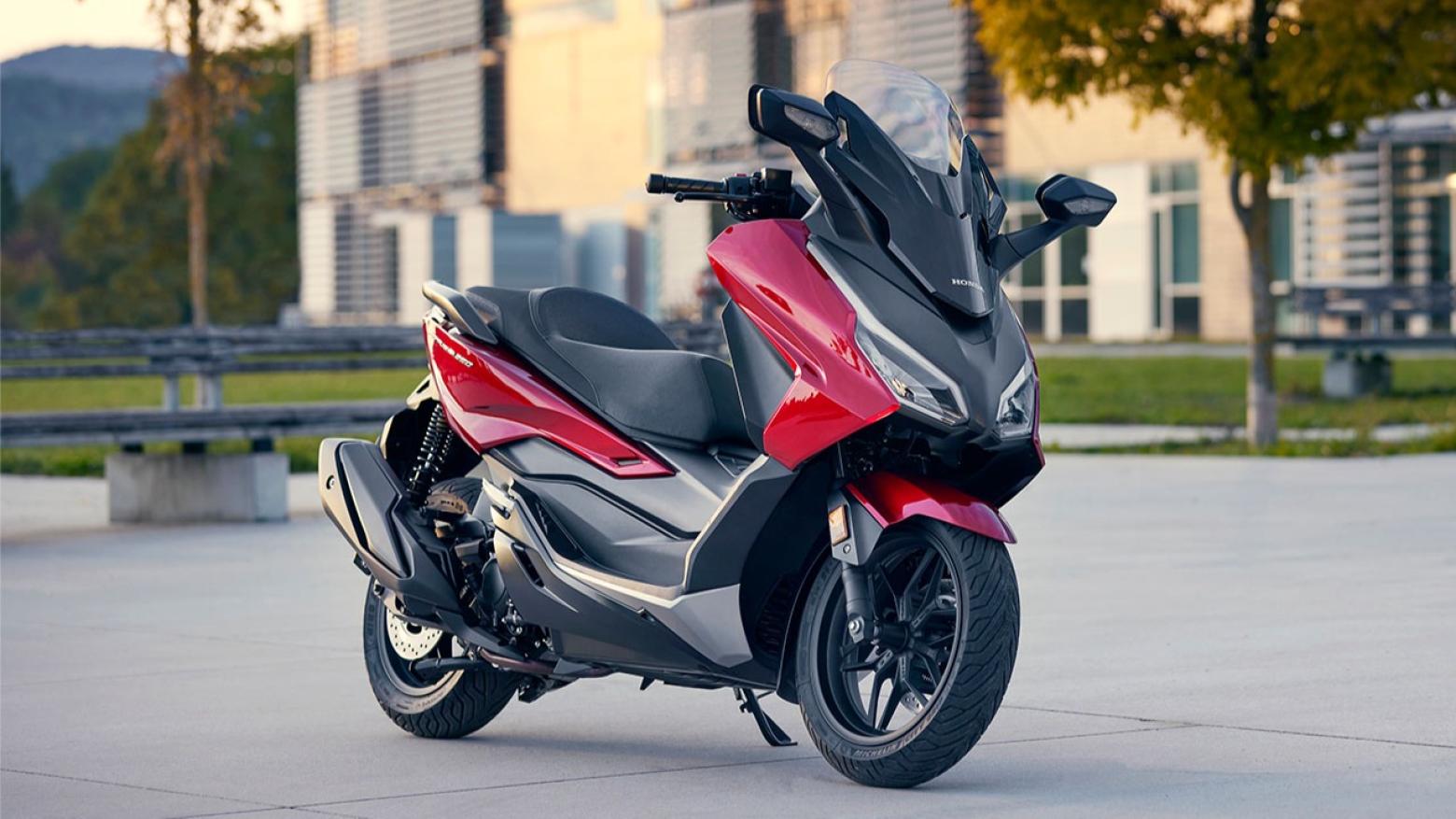 Honda Forza 250 - 23hp, 23.4Nm tork, 150 km/h en yüksek hız