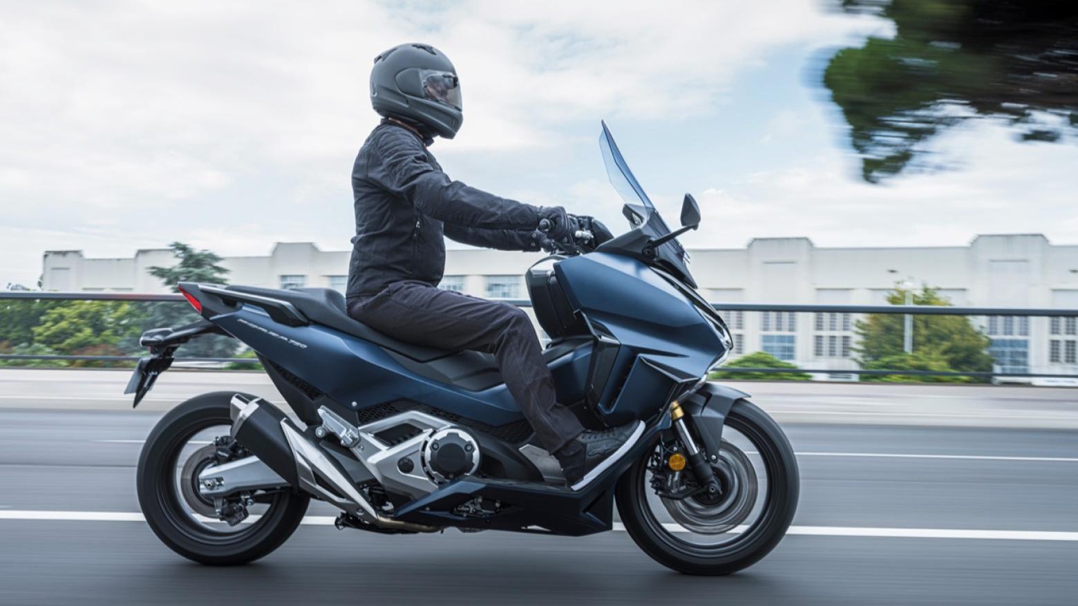 Honda Forza 750 - 58.5hp, 69Nm tork, 220 km/h en yüksek hız