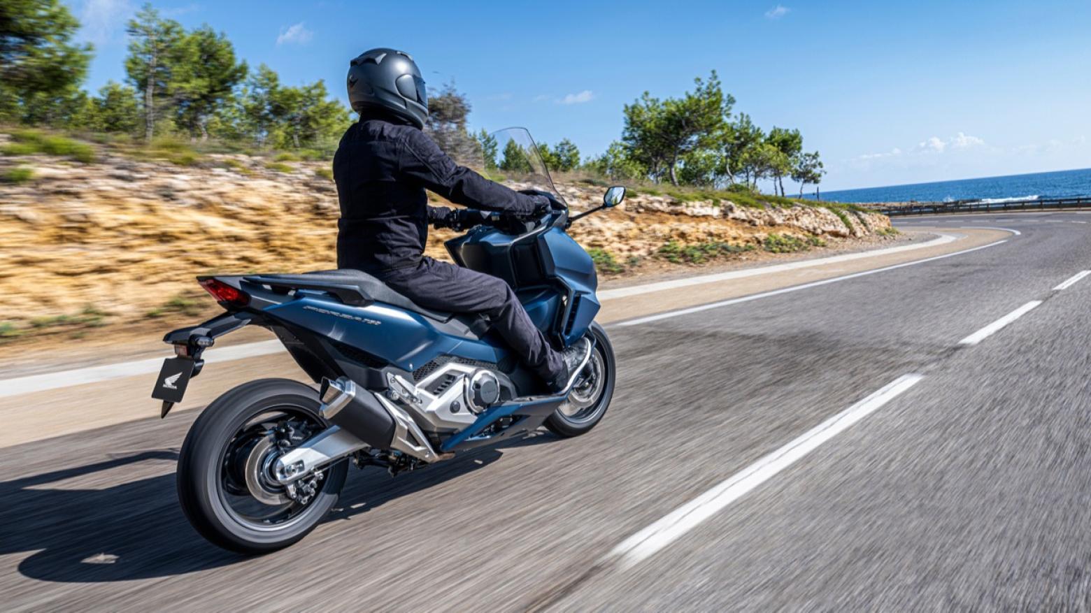 Honda Forza 750 - 58.5hp, 69Nm tork, 220 km/h en yüksek hız
