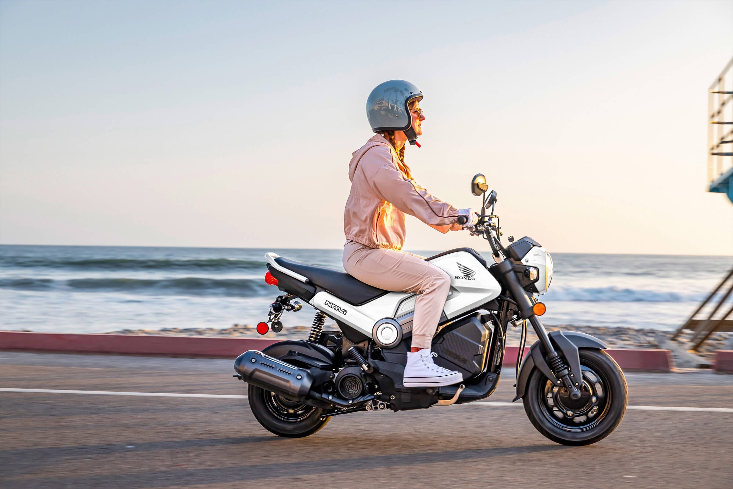 HONDA Navi rear view