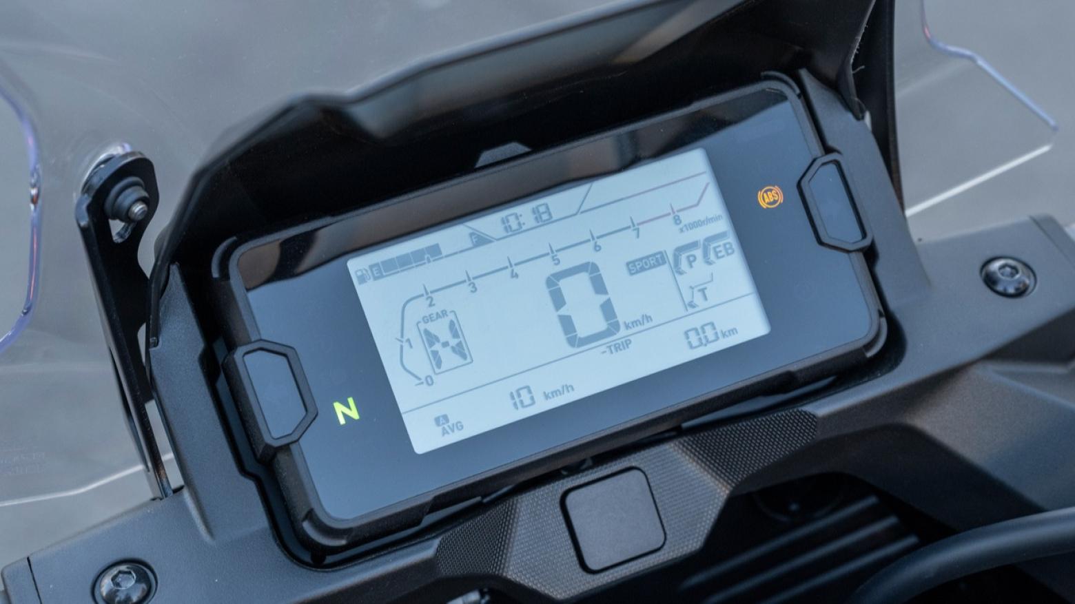 Honda NC750X - 58.5hp, 69Nm tork, 200 km/h en yüksek hız