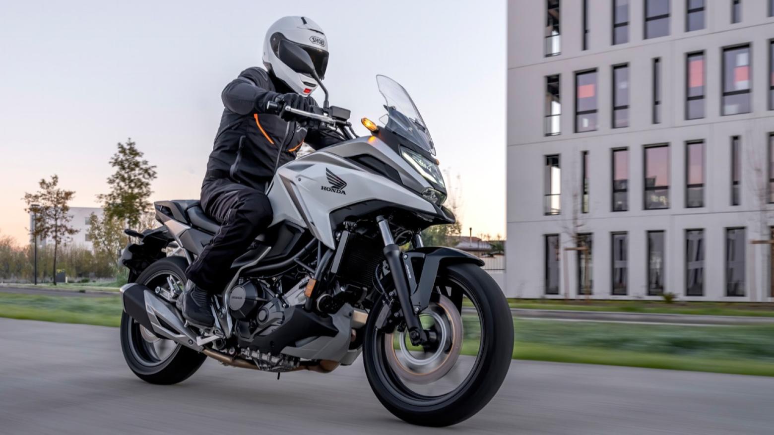 Honda NC750X - 58.5hp, 69Nm tork, 200 km/h en yüksek hız