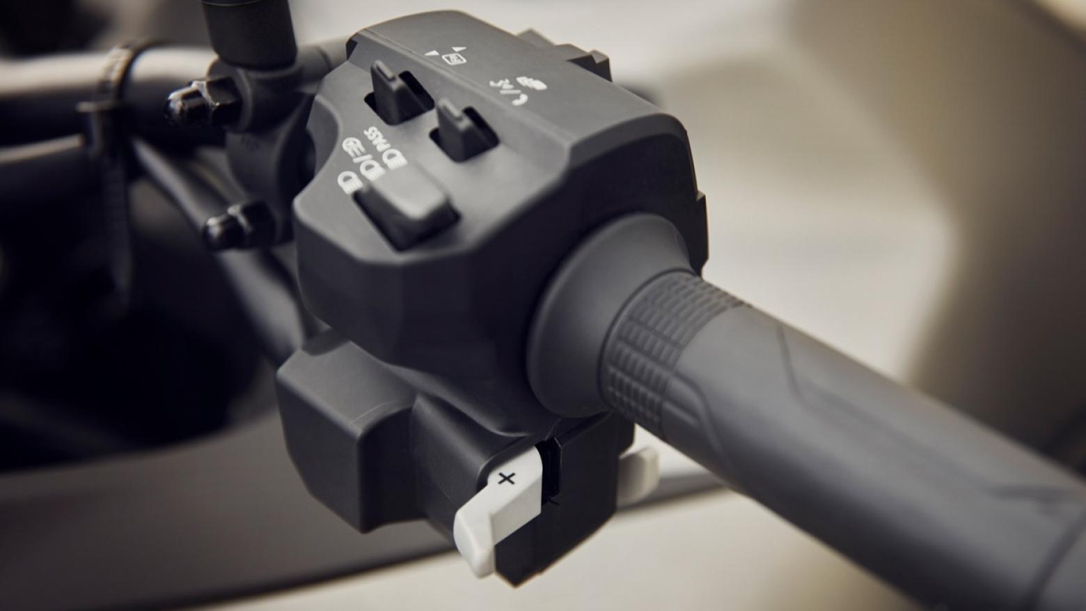 Honda NT1100 - 102hp, 104Nm tork, 215 km/h en yüksek hız