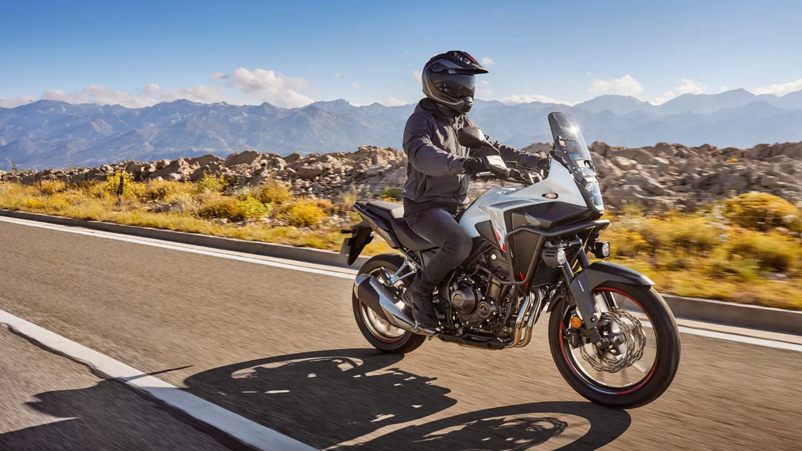 Honda NX500 - 47hp, 43Nm tork, 185 km/h en yüksek hız