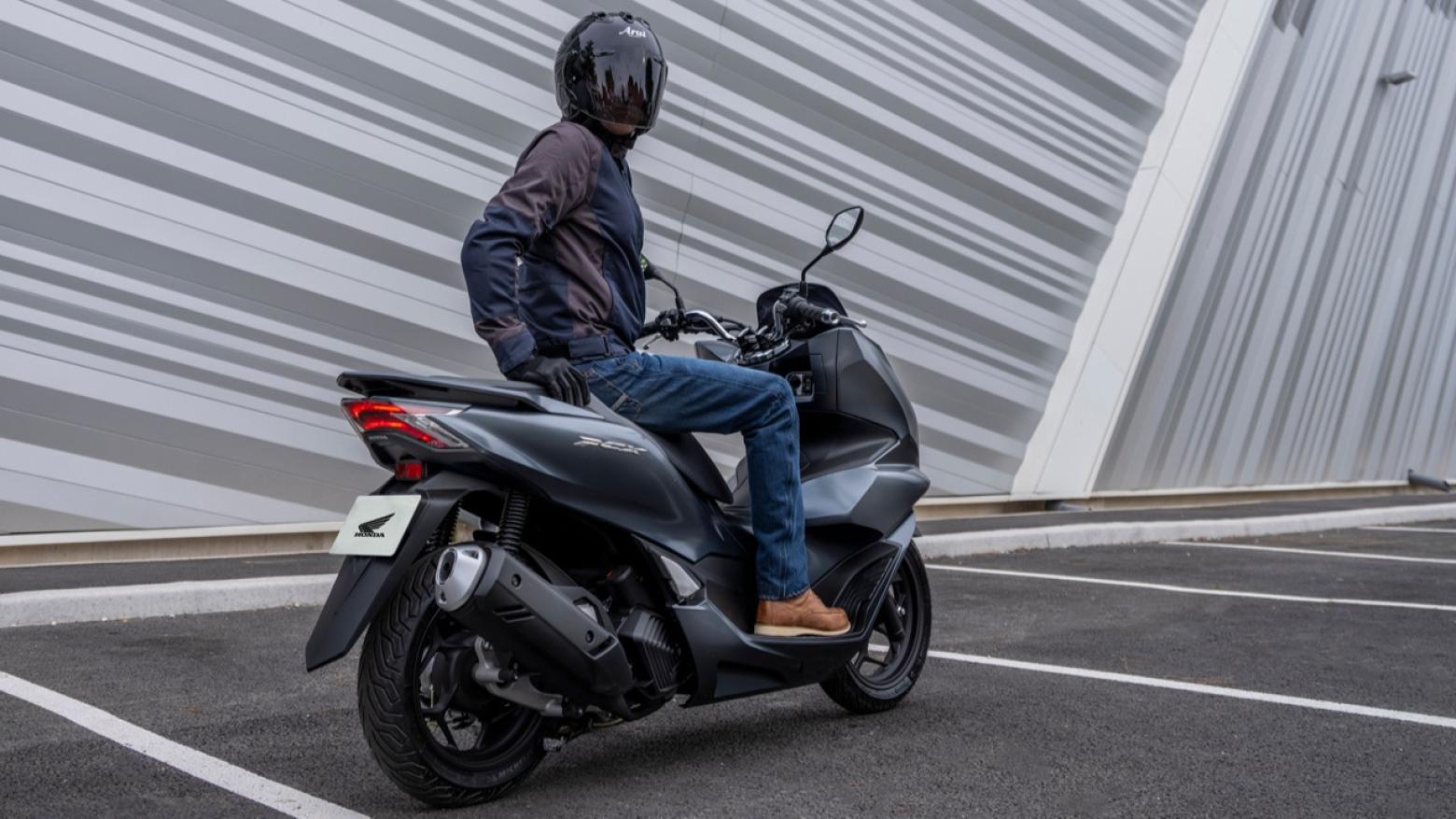 Honda PCX 125 - 12.5hp, 11.8Nm tork, 116 km/h en yüksek hız