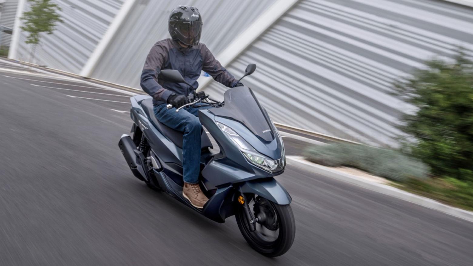Honda PCX 125 - 12.5hp, 11.8Nm tork, 116 km/h en yüksek hız