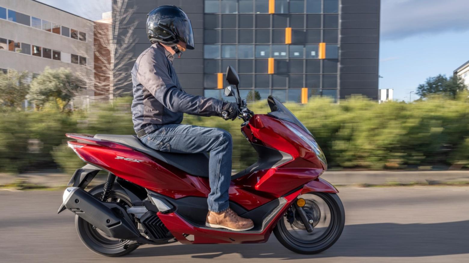 Honda PCX 125 - 12.5hp, 11.8Nm tork, 116 km/h en yüksek hız
