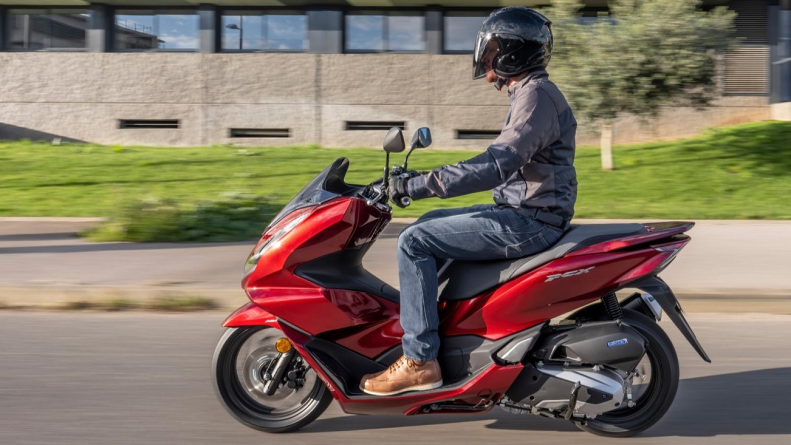 Honda PCX 125 - 12.5hp, 11.8Nm tork, 116 km/h en yüksek hız