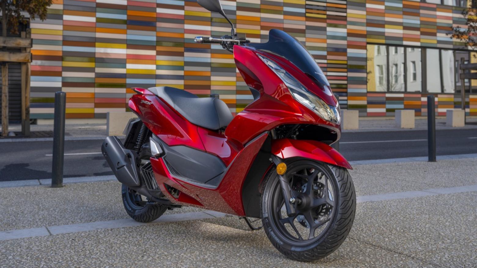 Honda PCX 125 - 12.5hp, 11.8Nm tork, 116 km/h en yüksek hız
