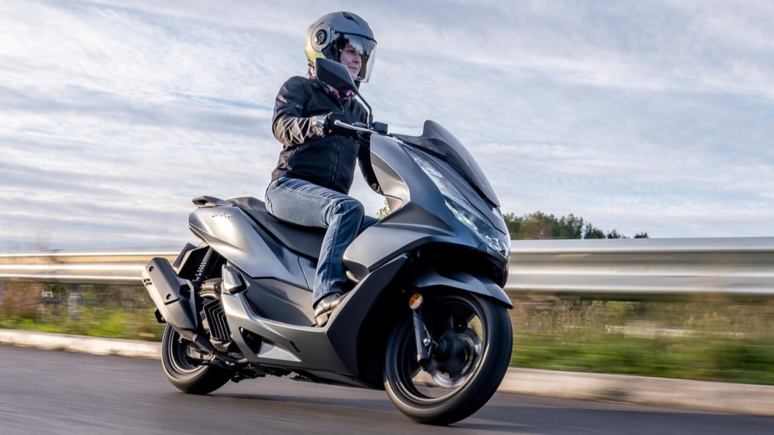 Honda PCX 125 - 12.5hp, 11.8Nm tork, 116 km/h en yüksek hız