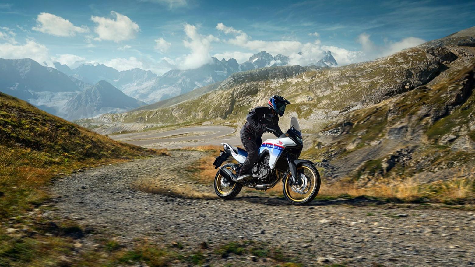 Honda Transalp XL750 - 92hp, 75Nm tork, 203 km/h en yüksek hız