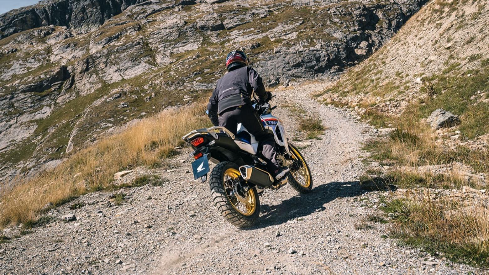 Honda Transalp XL750 - 92hp, 75Nm tork, 203 km/h en yüksek hız