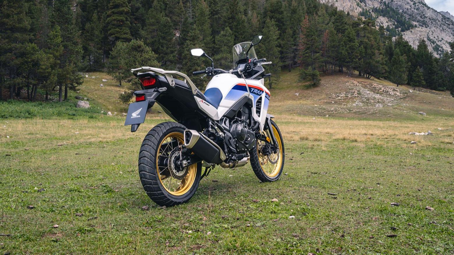 Honda Transalp XL750 - 92hp, 75Nm tork, 203 km/h en yüksek hız