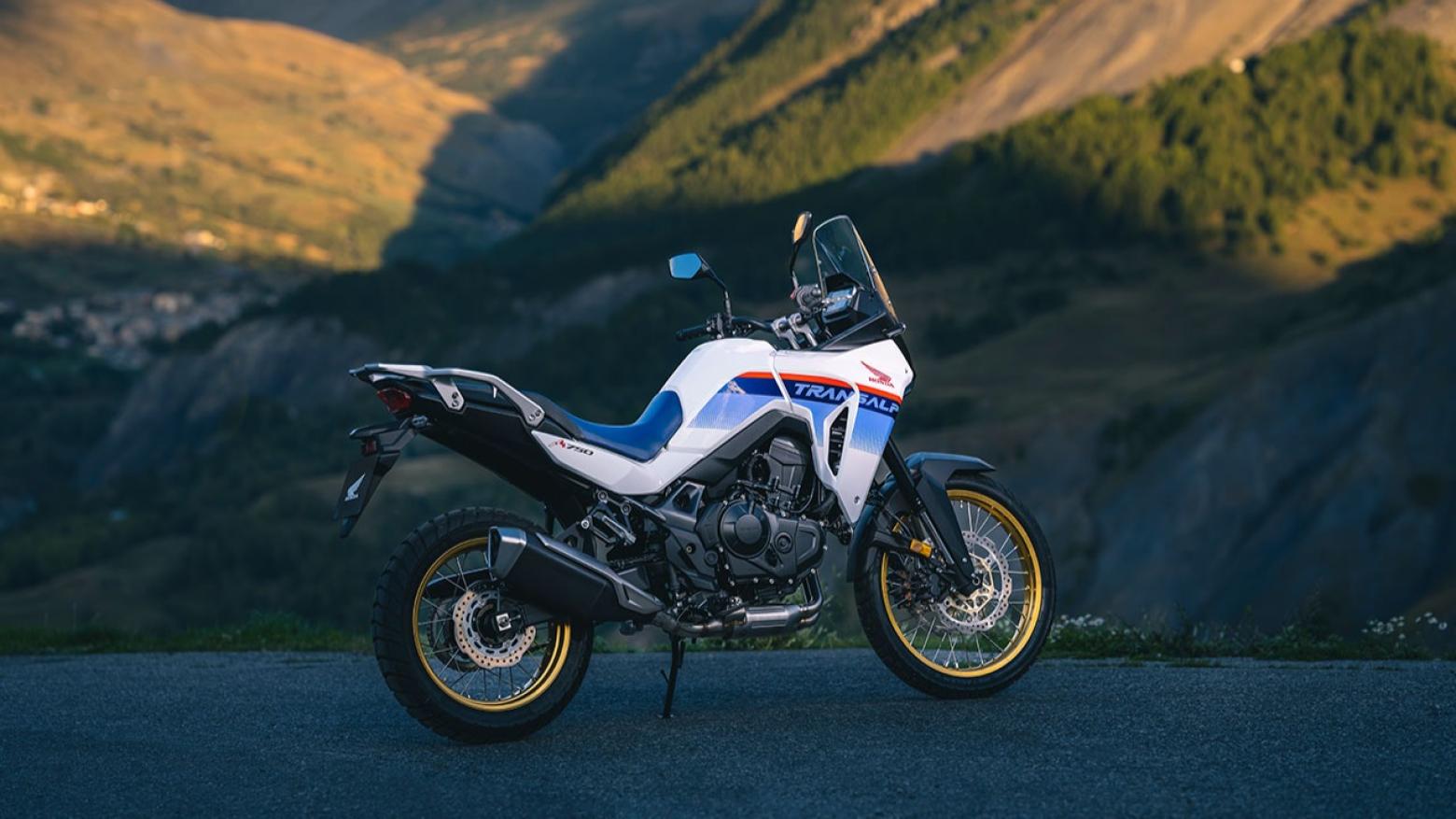 Honda Transalp XL750 - 92hp, 75Nm tork, 203 km/h en yüksek hız