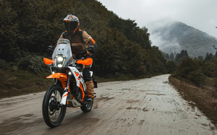 KTM 390 Adventure R - 44hp, 39Nm tork, 160 km/h en yüksek hız