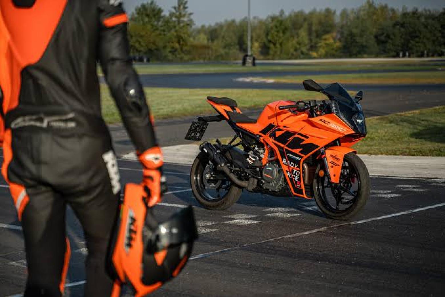 KTM RC 390 - 44hp, 35Nm tork, 167 km/h en yüksek hız