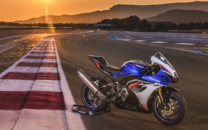 SUZUKİ 2027 GSX-R1000R - 143hp, 110Nm tork, 299 km/h en yüksek hız