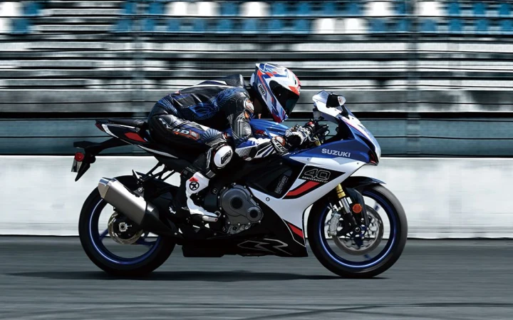 SUZUKI 2026 GSX-R750 side profile