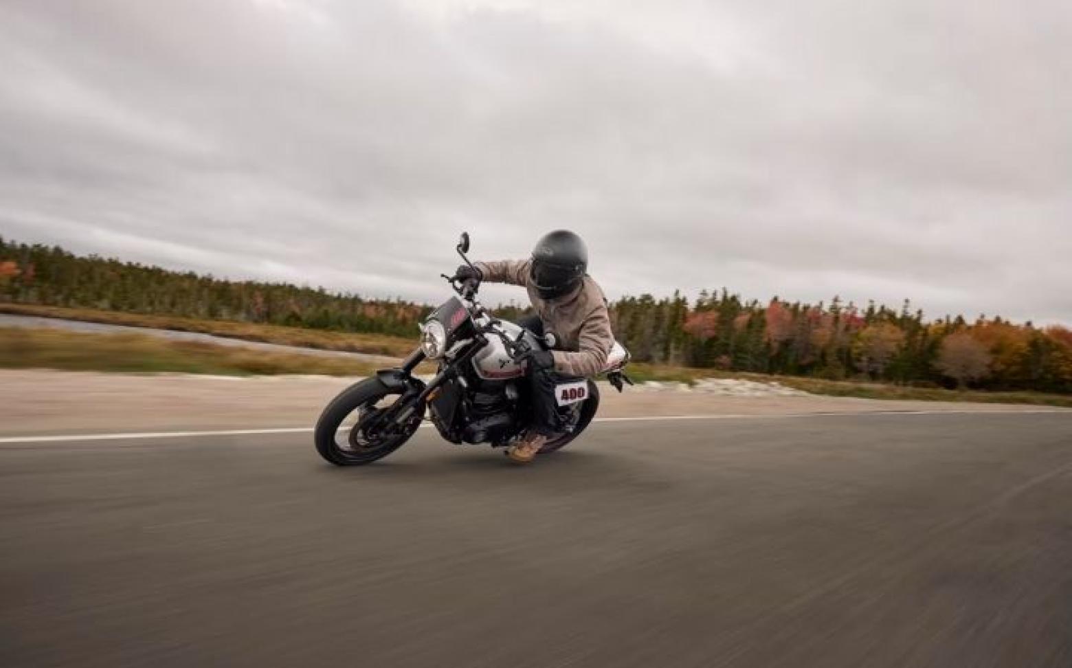 Triumph Tracker 400 - 41.4hp, 37.5Nm tork, 180 km/h en yüksek hız