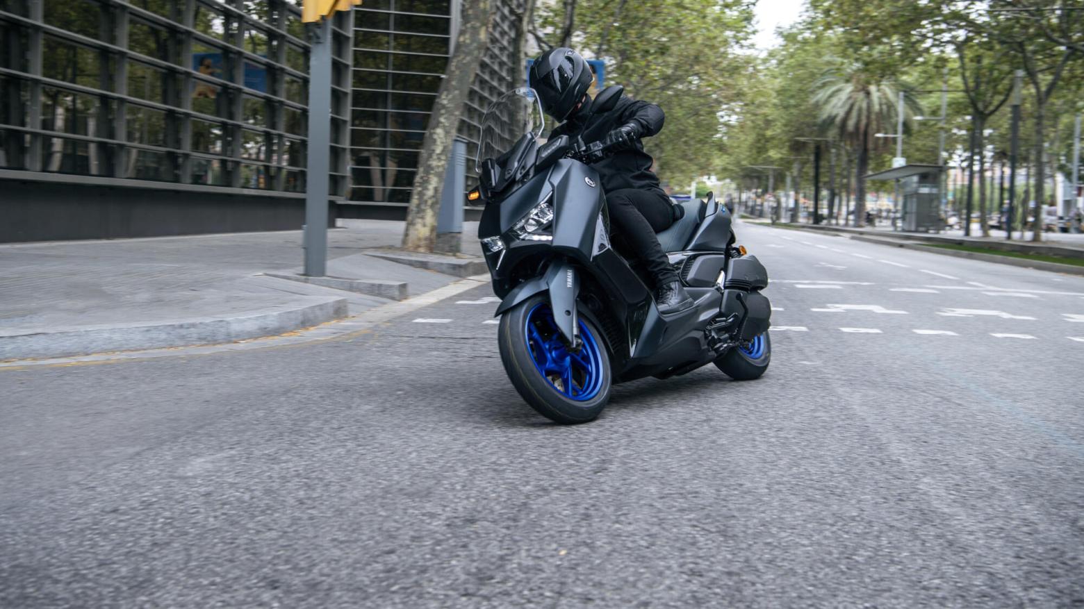 Yamaha  XMAX 250 - 22.5hp, 24.3Nm tork, 158 km/h en yüksek hız